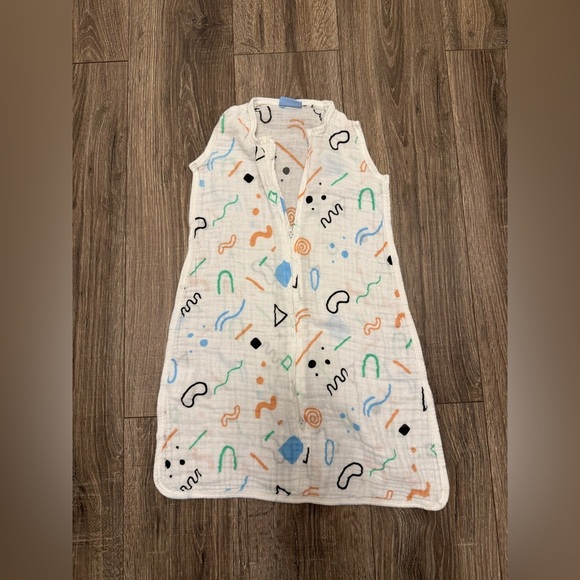 1st Laugh Muslin Baby Sleep Sack Size 6-12 Months Retro Print - Picture 1 of 3